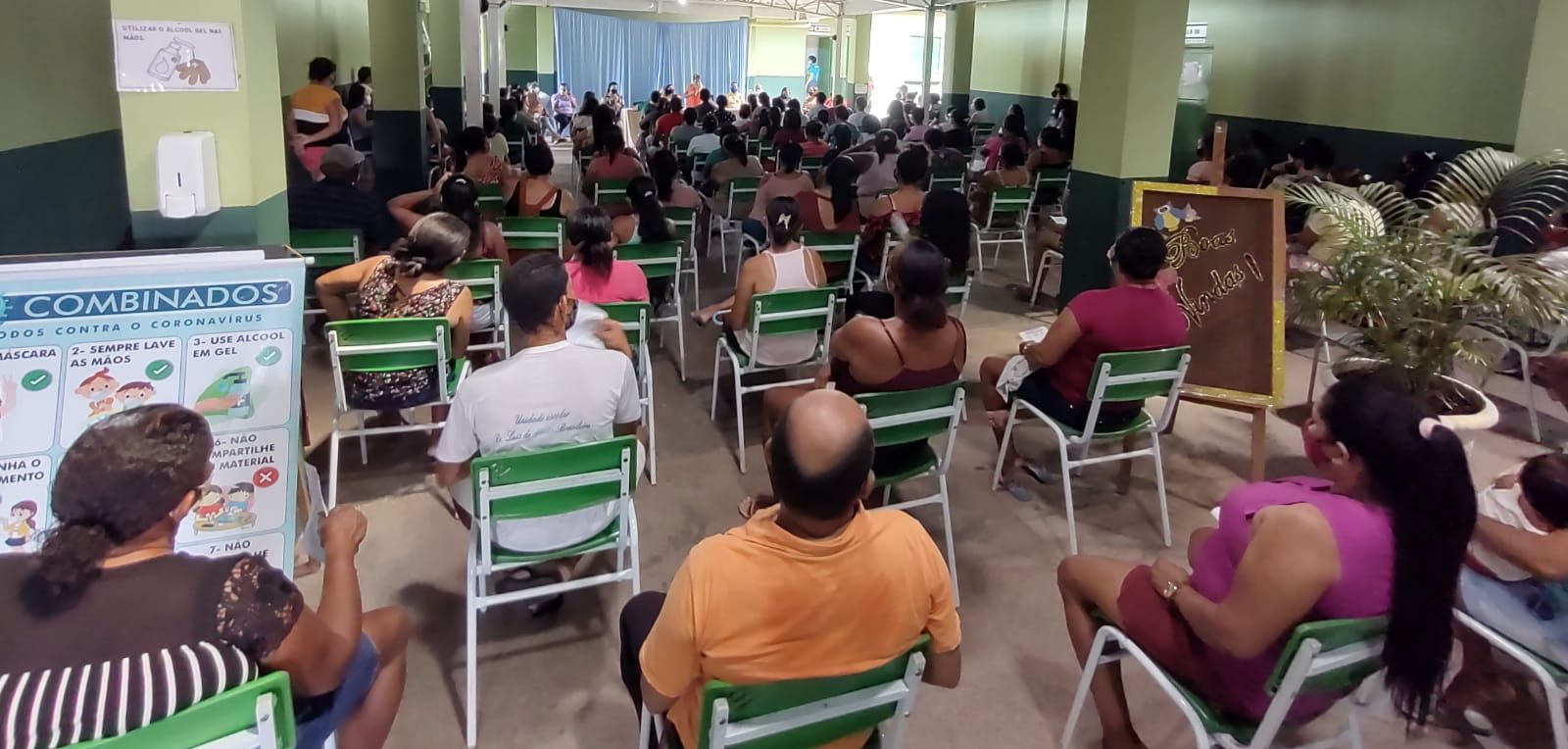 Volta às aulas: U.E. Pe. Luis Brasileiro realiza primeira reunião de pais do ano